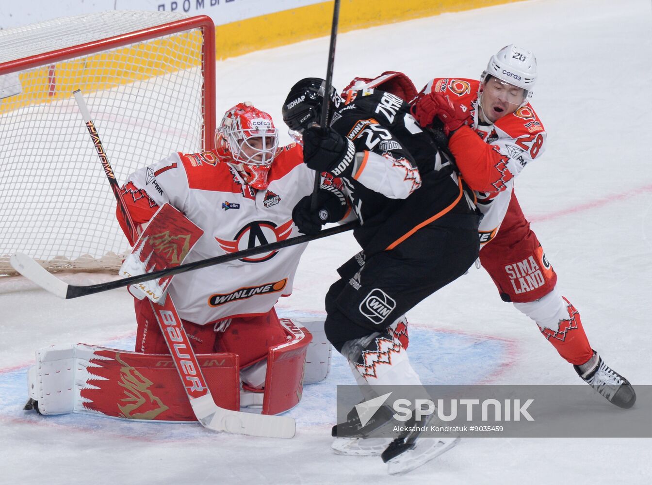 Russia Ice Hockey Kontinental League Traktor - Avtomobilist