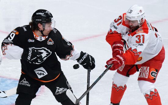 Russia Ice Hockey Kontinental League Traktor - Avtomobilist