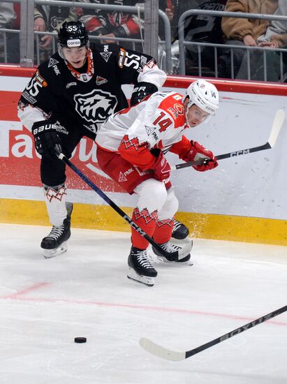 Russia Ice Hockey Kontinental League Traktor - Avtomobilist