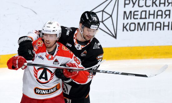 Russia Ice Hockey Kontinental League Traktor - Avtomobilist