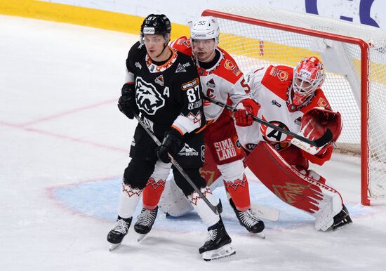 Russia Ice Hockey Kontinental League Traktor - Avtomobilist