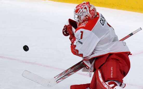 Russia Ice Hockey Kontinental League Traktor - Avtomobilist