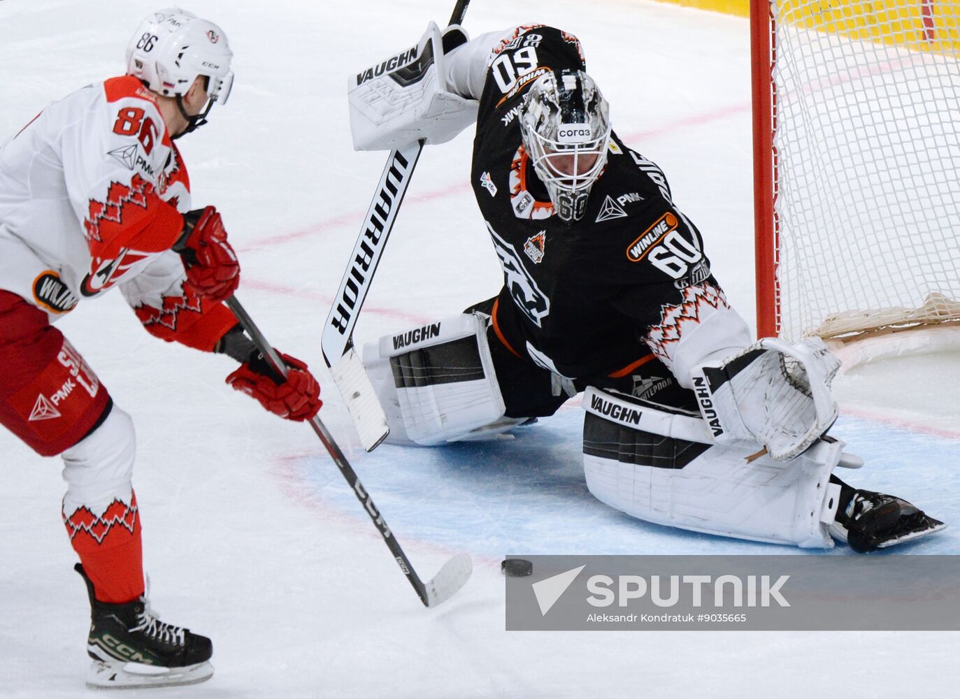 Russia Ice Hockey Kontinental League Traktor - Avtomobilist