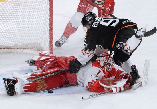 Russia Ice Hockey Kontinental League Traktor - Avtomobilist