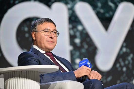 Russia Znaniye Educational Marathon