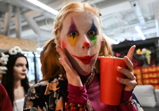 Russia Veles Night Feast