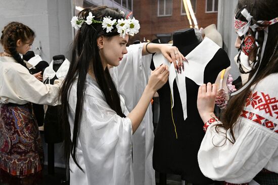 Russia Veles Night Feast