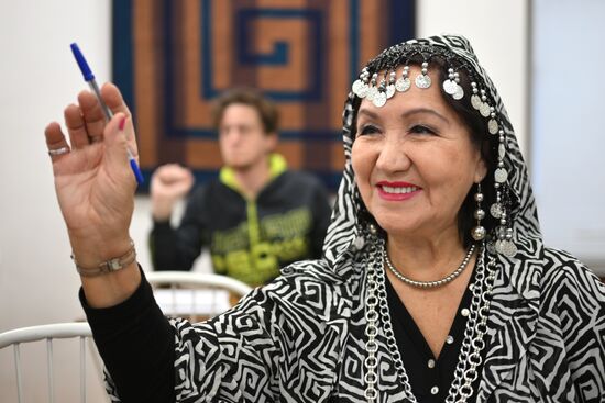 Russia Ethnographic Dictation