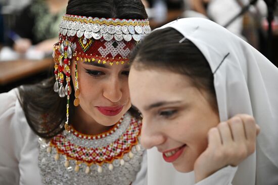 Russia Ethnographic Dictation