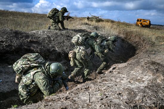 Russia Ukraine Military Operation Scouts Training