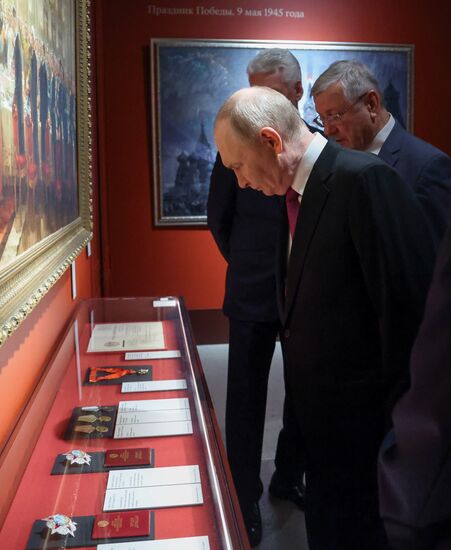 Russia Putin Unity Day Exhibition