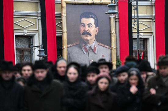 Russia Film Noise of Time