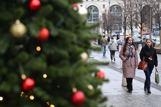 Russia New Year Season Preparations