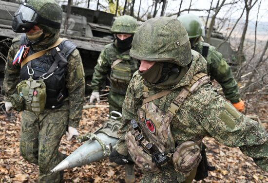 Russia Ukraine Military Operation Artillery Unit