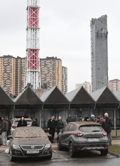 Russia Ice Complex Pillar Collapse