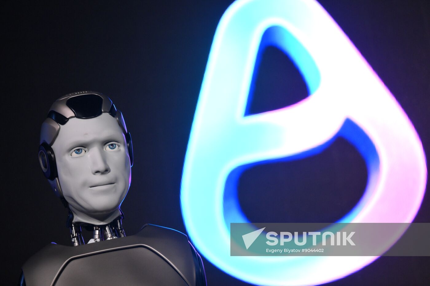 Russia Science AI Anthropomorphic Robot