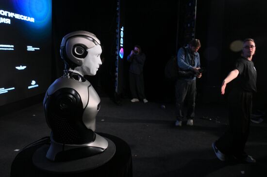 Russia Science AI Anthropomorphic Robot