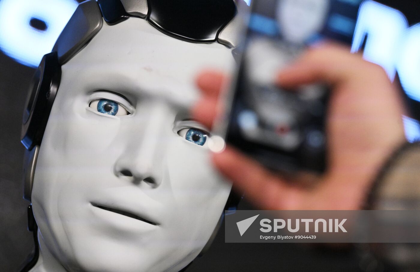 Russia Science AI Anthropomorphic Robot