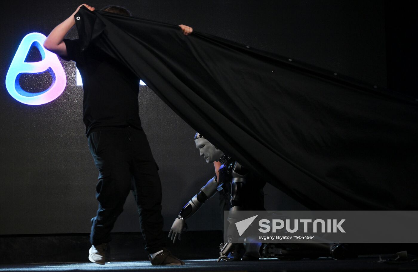 Russia Science AI Anthropomorphic Robot