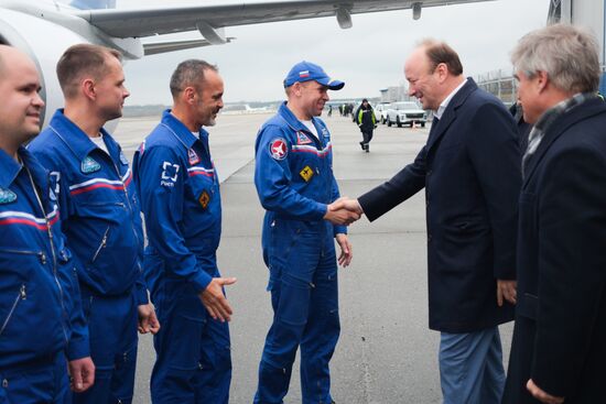 Russia New MC-21 Passenger Jet Tests