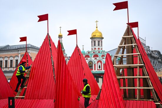 Russia New Year Season Preparations