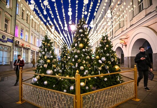 Russia New Year Season Preparations