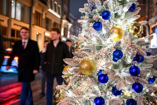 Russia New Year Season Preparations