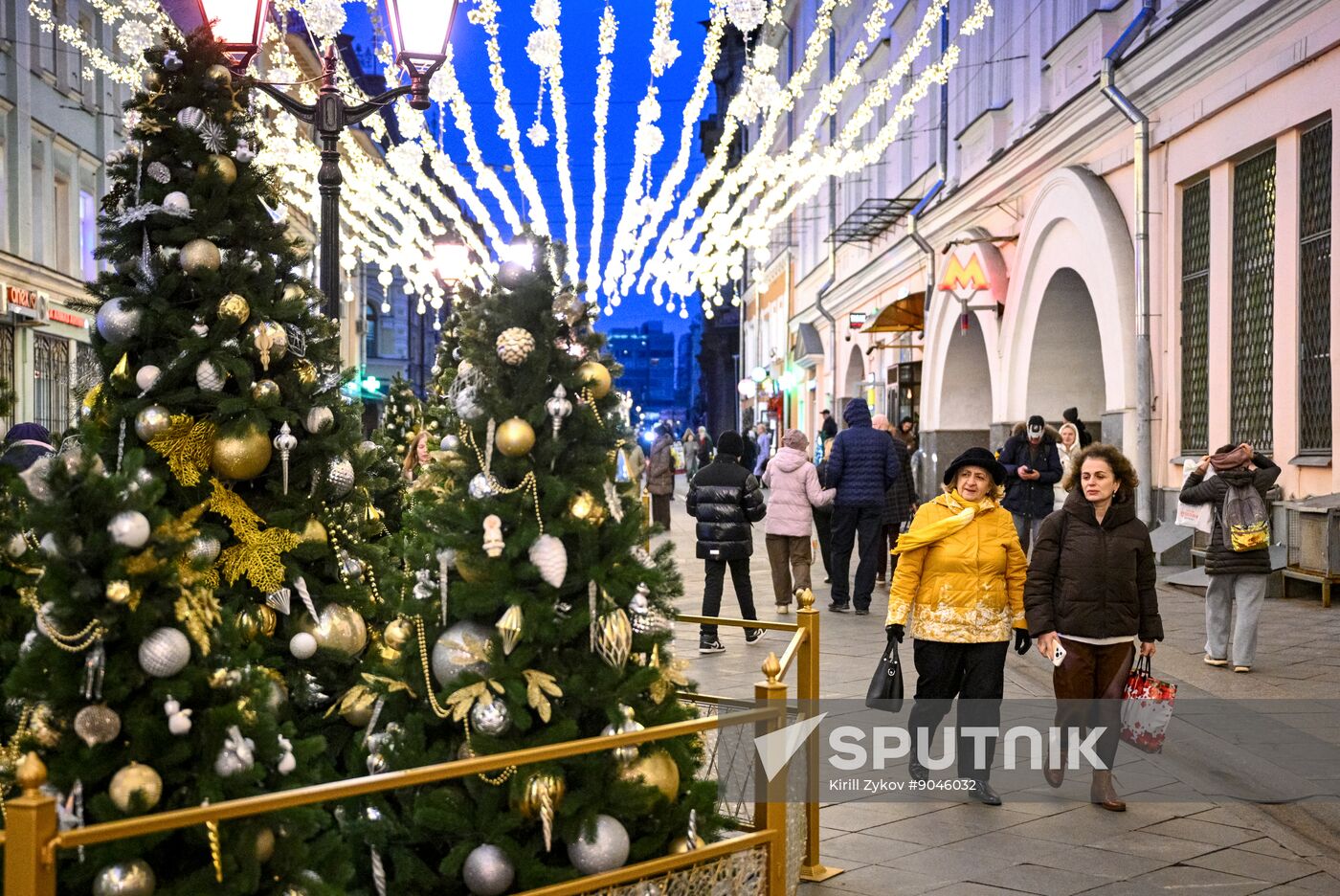Russia New Year Season Preparations