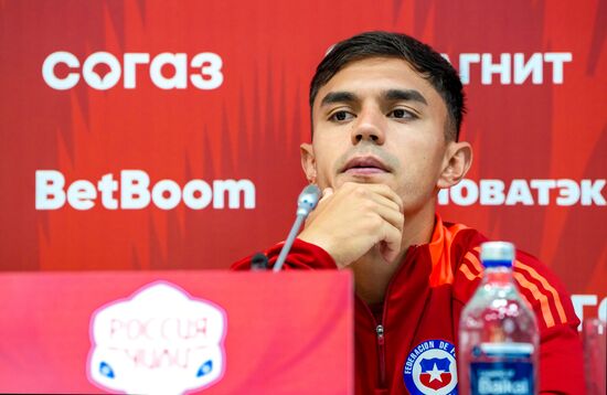 Russia Soccer Friendly Chile Training