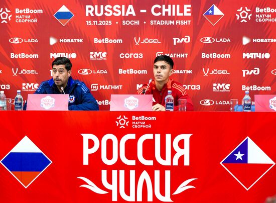 Russia Soccer Friendly Chile Training