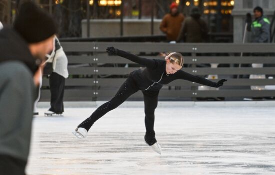 Russia Winter Leisure