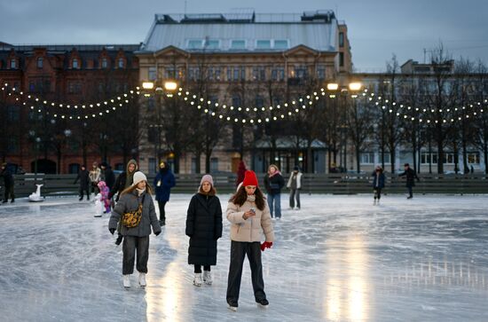 Russia Winter Leisure