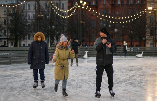 Russia Winter Leisure