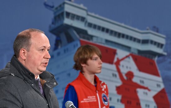 Russia Stalingrad Icebreaker Construction