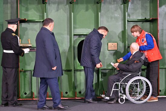 Russia Stalingrad Icebreaker Construction