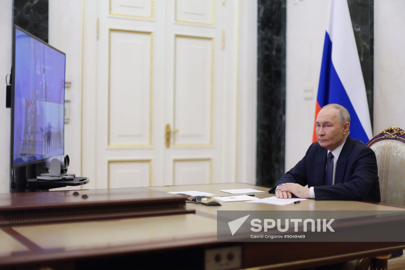 Russia Stalingrad Icebreaker Construction