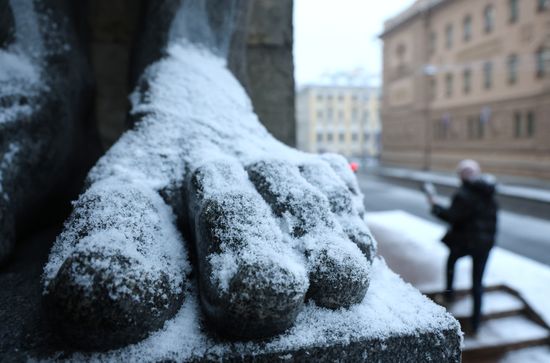 Russia Weather St Petersburg