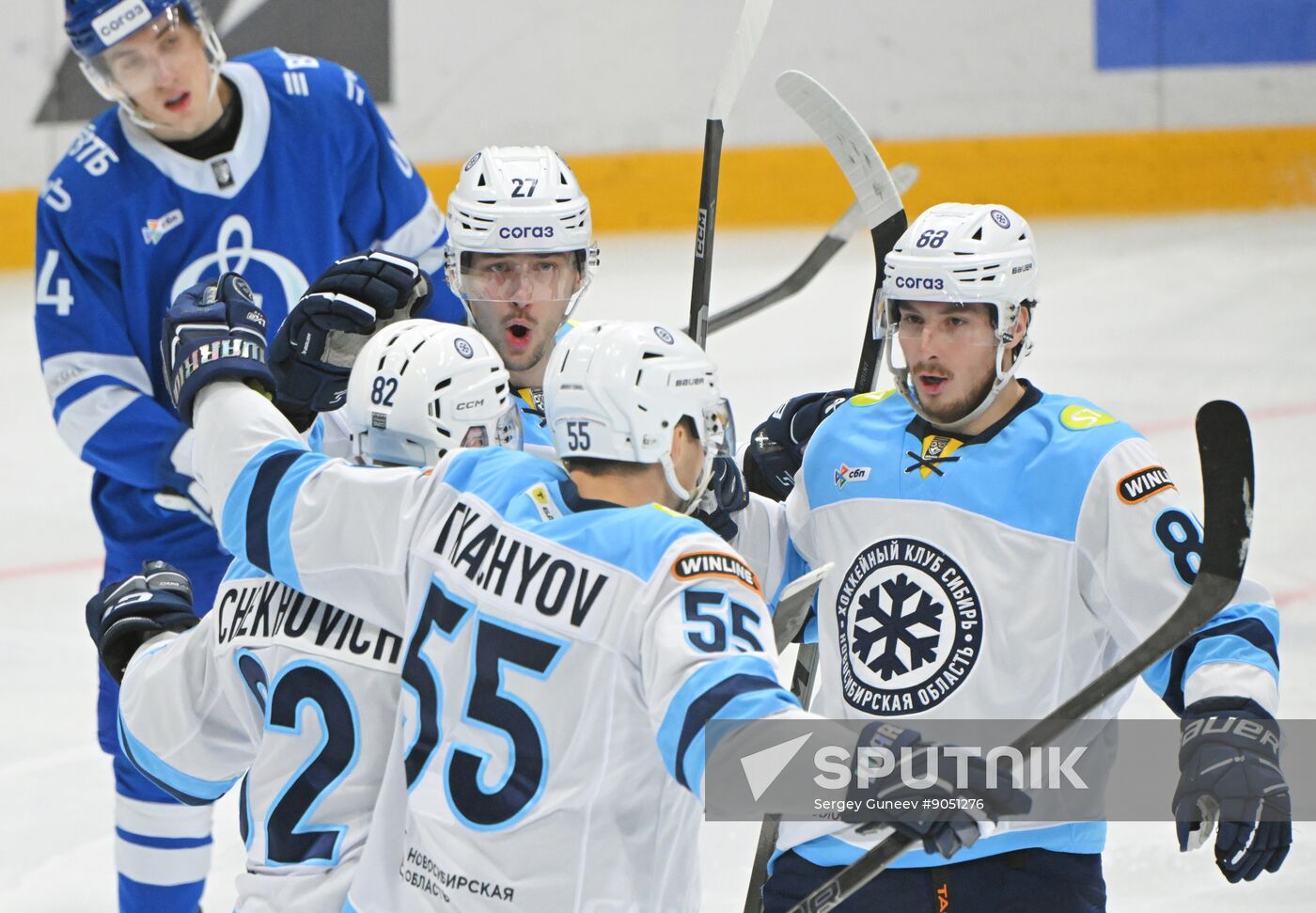 Russia Ice Hockey Kontinental League Dynamo - Sibir