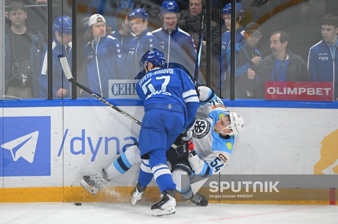 Russia Ice Hockey Kontinental League Dynamo - Sibir