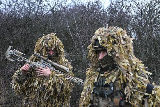 Russia Ukraine Military Operation Snipers Training