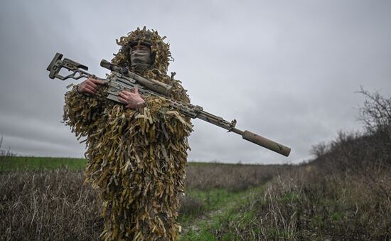 Russia Ukraine Military Operation Snipers Training