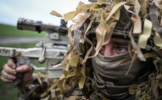 Russia Ukraine Military Operation Snipers Training