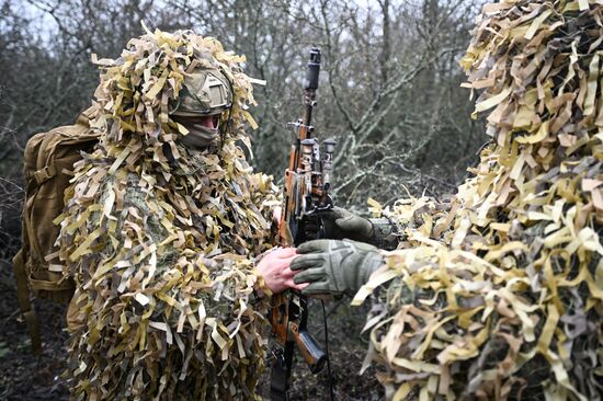 Russia Ukraine Military Operation Snipers Training