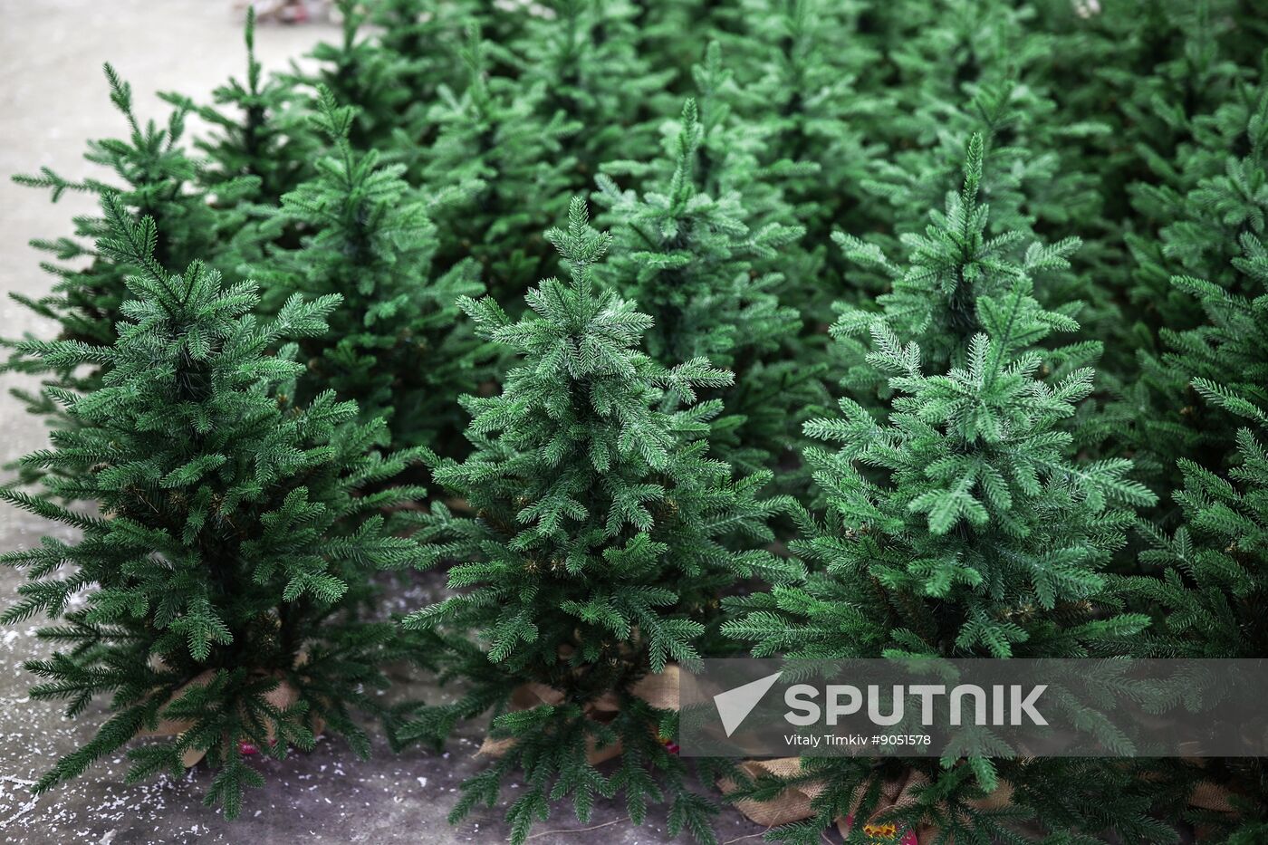 Russia New Year Season Preparations