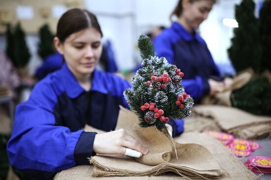Russia New Year Season Preparations