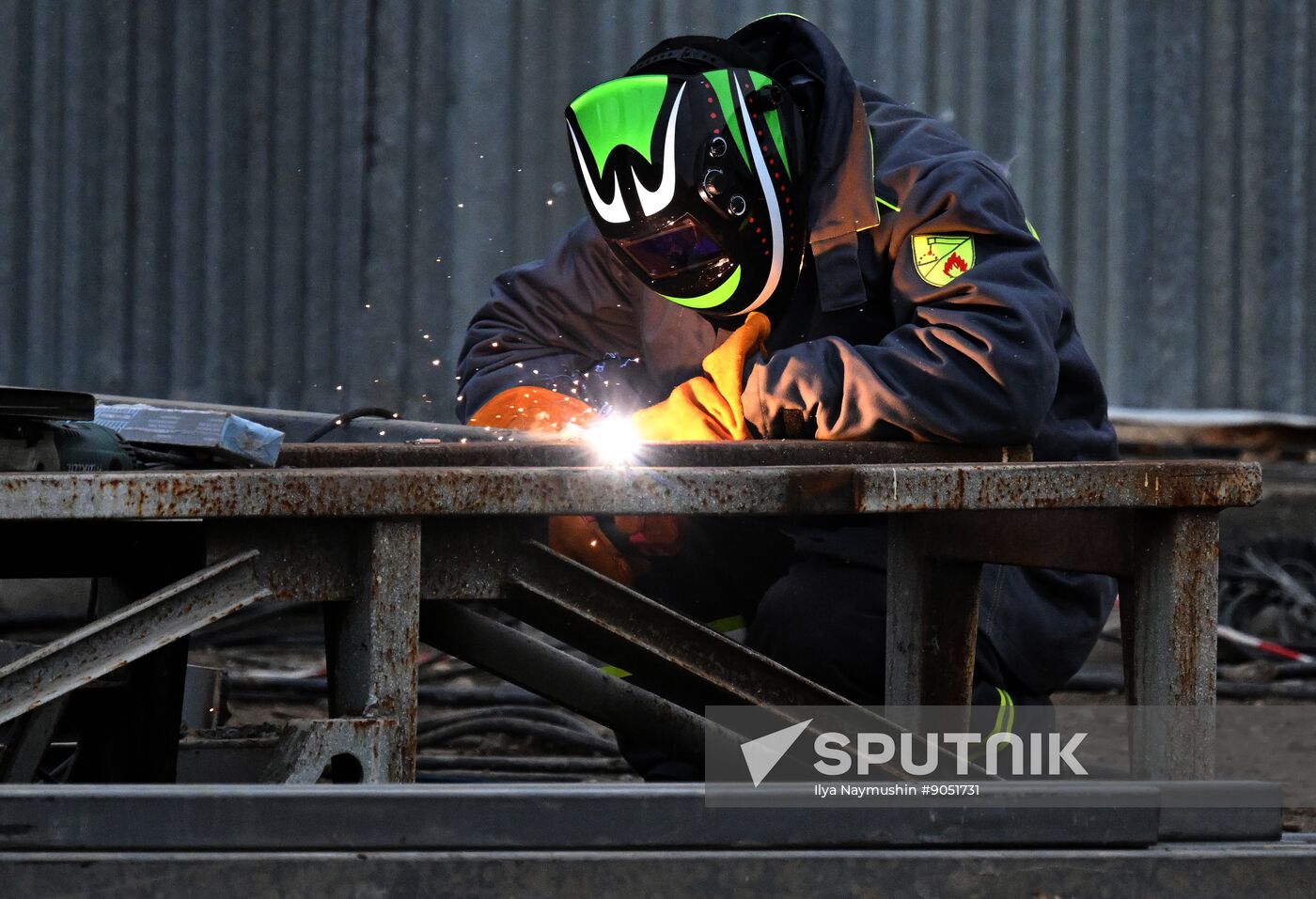 Krasnoyarsk Aluminium Smelter Construction Work