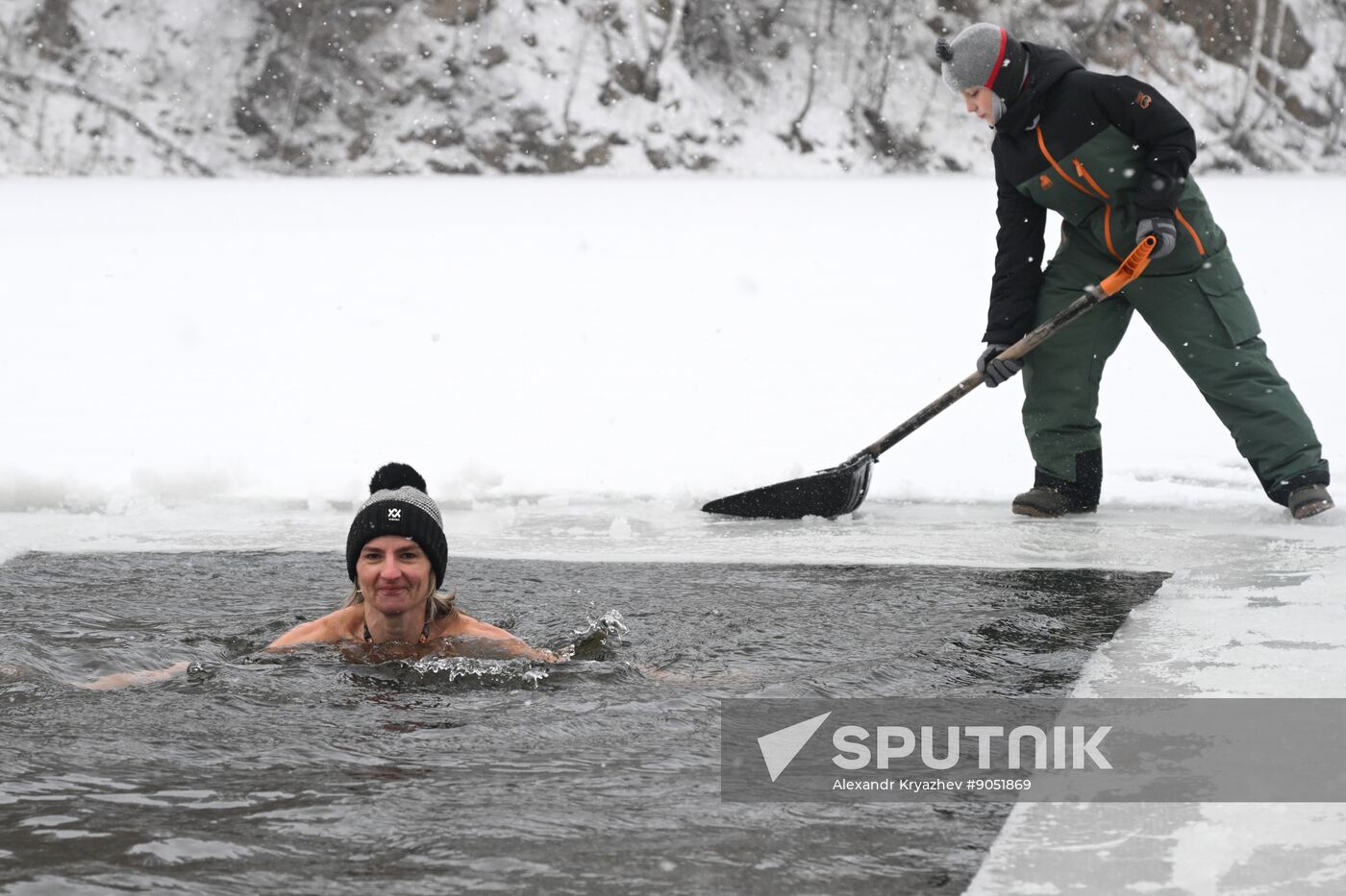 Russia Winter Swimming