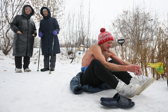 Russia Winter Swimming
