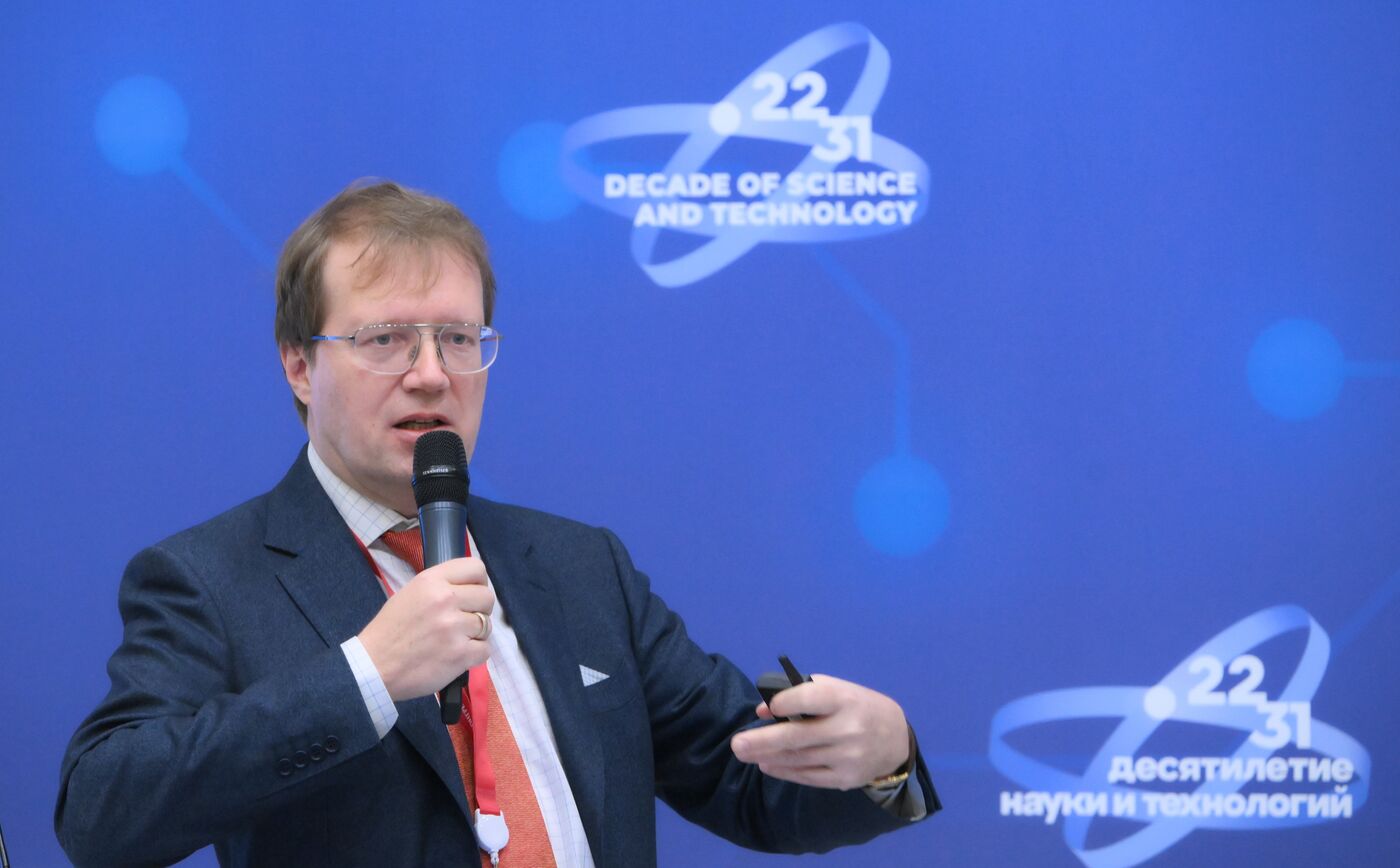 2025 Young Scientists Congress. Lecture: Liquid Light-Based Computers