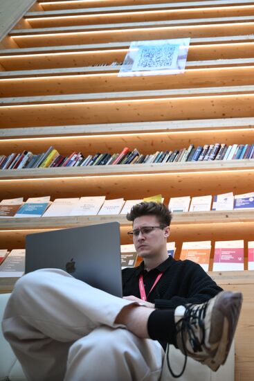 The 2025 Young Scientists Congress. Credit is mandatory when using the photo. Location: Russia, Federal territory 'Sirius'. Author: Vladimir Astapkovich. 2025 Young Scientists Congress